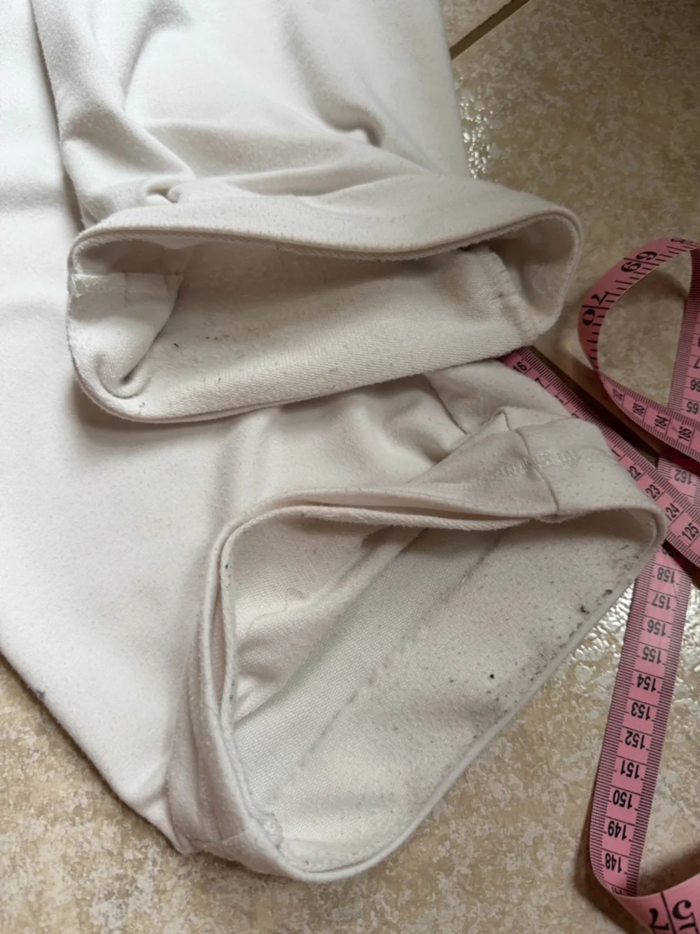 Alo Yoga Accolade Hoodie & Straight Leg Sweatpants Set - Ivory - Picture 7 of 9